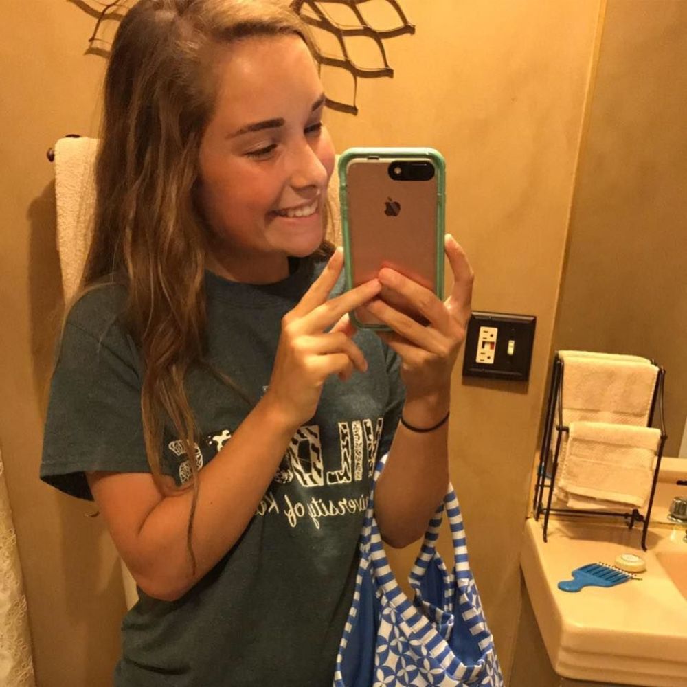 Meet your Posher, Ashlee